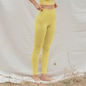 Girlfriend Collective 7/8 Length High Rise Compressive Legging NWOT Size Large